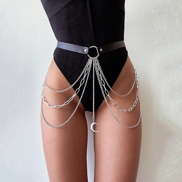 Moon Escape Belt With Chains
