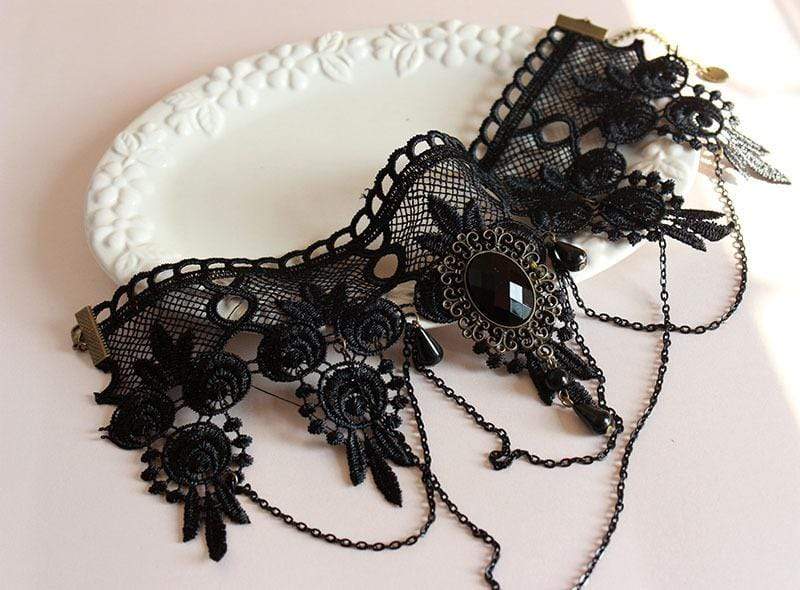 Black Lace Short Collar Choker